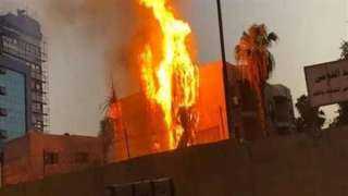النيران عانقت السماء.. السيطرة على حريق شقة سكنية بالقاهرة